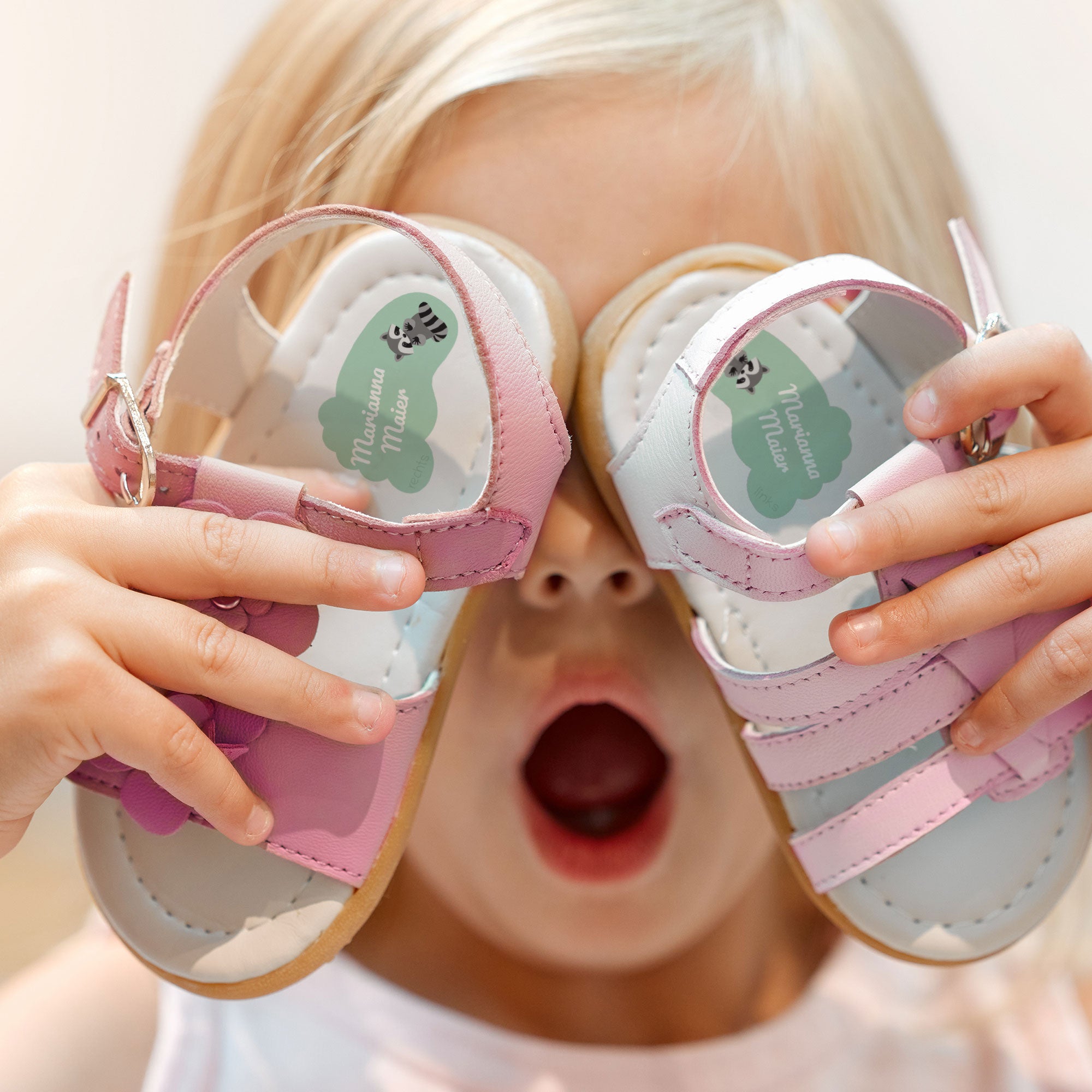 Personalisierte Schuh-Etiketten (12 Paar / 24 Aufkleber 35x23 mm) - adressaufkleber-fabrik.de